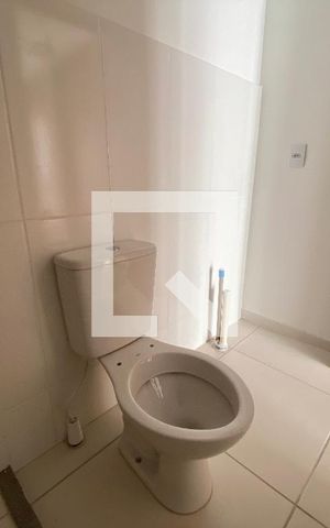 Apartamento para alugar com 47m², 2 quartos e 1 vaga Apartamento para alugar com 47m², 2 quartos e 1 vagaBanheiro
