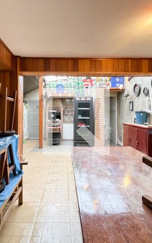 Casa à venda com 200m², 2 quartos e 2 vagas Casa à venda com 200m², 2 quartos e 2 vagasÁrea - Churrasqueira