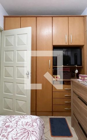 Casa à venda com 200m², 2 quartos e 2 vagas Casa à venda com 200m², 2 quartos e 2 vagasQuarto 1