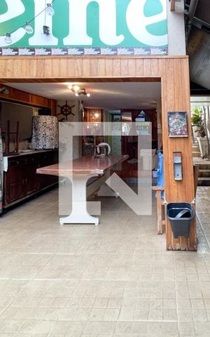 Casa à venda com 200m², 2 quartos e 2 vagas Casa à venda com 200m², 2 quartos e 2 vagasÁrea - Churrasqueira
