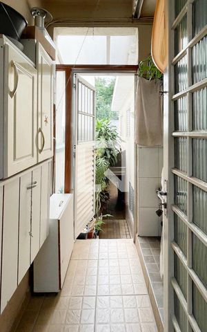 Casa à venda com 200m², 2 quartos e 2 vagas Casa à venda com 200m², 2 quartos e 2 vagasÁrea de Serviço