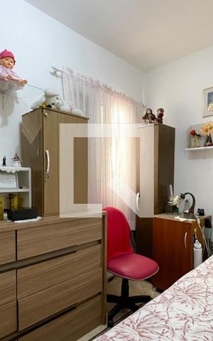 Casa à venda com 200m², 2 quartos e 2 vagas Casa à venda com 200m², 2 quartos e 2 vagasQuarto 1