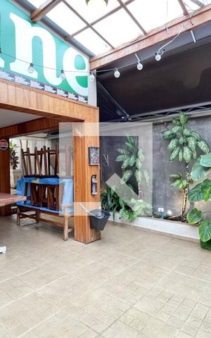 Casa à venda com 200m², 2 quartos e 2 vagas Casa à venda com 200m², 2 quartos e 2 vagasÁrea - Churrasqueira