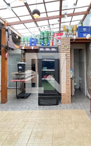 Casa à venda com 200m², 2 quartos e 2 vagas Casa à venda com 200m², 2 quartos e 2 vagasÁrea - Churrasqueira
