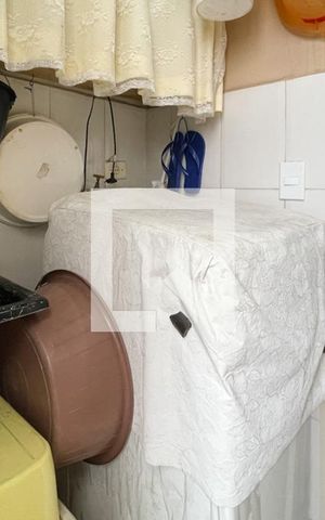 Casa à venda com 200m², 2 quartos e 2 vagas Casa à venda com 200m², 2 quartos e 2 vagasÁrea de Serviço