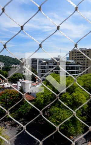 Apartamento à venda com 90m², 3 quartos e 1 vaga Apartamento à venda com 90m², 3 quartos e 1 vagaVista da Sala