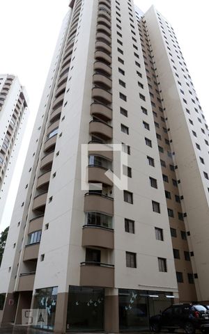 Apartamento para alugar com 117m², 3 quartos e 2 vagasFachada do bloco