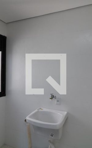 Apartamento para alugar com 38m², 2 quartos e sem vagaÁrea de Serviço