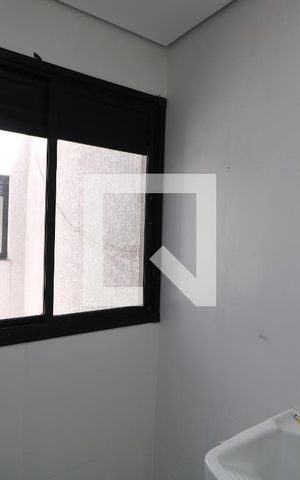 Apartamento para alugar com 38m², 2 quartos e sem vagaÁrea de Serviço