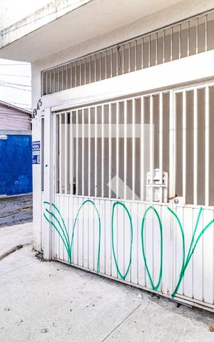 Casa para alugar com 125m², 4 quartos e 1 vagaFachada