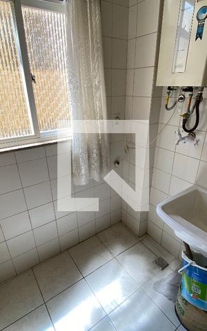 Apartamento à venda com 120m², 4 quartos e 2 vagas Apartamento à venda com 120m², 4 quartos e 2 vagasCozinha e Área de Serviço