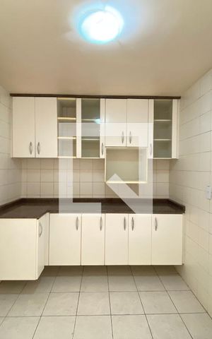 Apartamento à venda com 120m², 4 quartos e 2 vagas Apartamento à venda com 120m², 4 quartos e 2 vagasCozinha e Área de Serviço