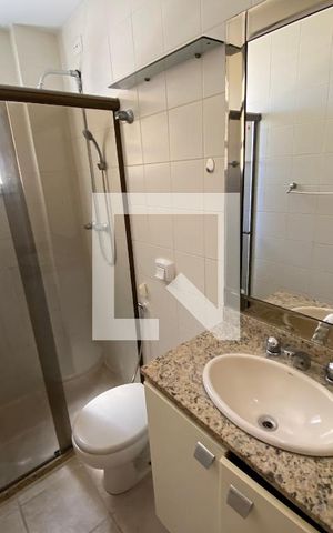Apartamento à venda com 120m², 4 quartos e 2 vagas Apartamento à venda com 120m², 4 quartos e 2 vagasBanheiro do Quarto 3