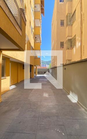 Apartamento à venda com 120m², 4 quartos e 2 vagas Apartamento à venda com 120m², 4 quartos e 2 vagasÁrea comum - Playground