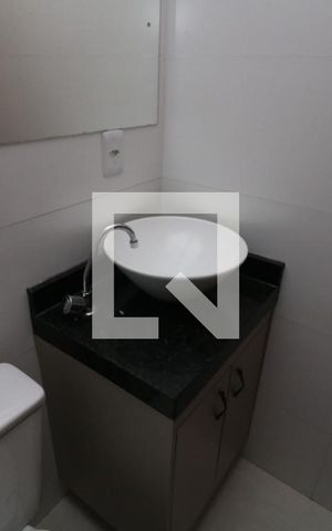 Apartamento para alugar com 38m², 2 quartos e sem vagaBanheiro