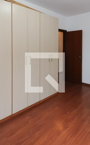 Casa à venda com 177m², 3 quartos e 6 vagas Casa à venda com 177m², 3 quartos e 6 vagasQuarto 3