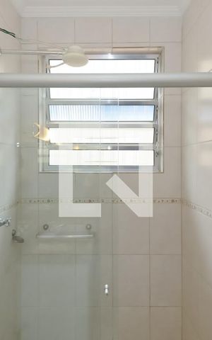 Casa à venda com 177m², 3 quartos e 6 vagas Casa à venda com 177m², 3 quartos e 6 vagasBanheiro Social