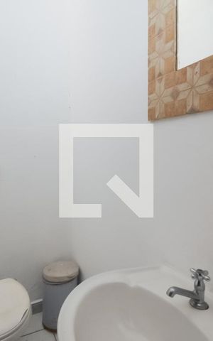 Casa à venda com 177m², 3 quartos e 6 vagas Casa à venda com 177m², 3 quartos e 6 vagasÁrea gourmet - lavabo