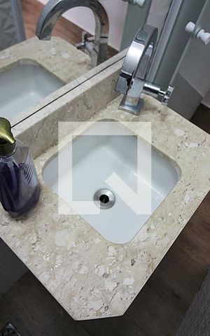 Casa à venda com 236m², 3 quartos e 2 vagasLavabo