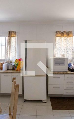 Casa à venda com 580m², 5 quartos e 6 vagasCozinha