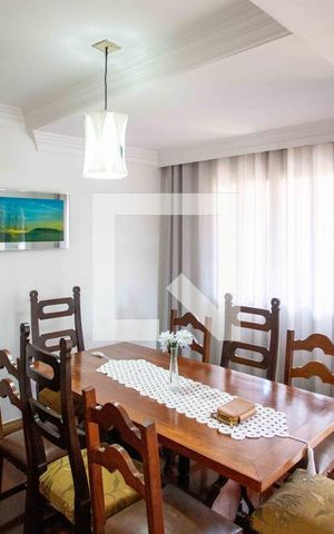 Casa à venda com 580m², 5 quartos e 6 vagasSala de Jantar