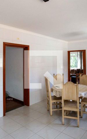 Casa à venda com 580m², 5 quartos e 6 vagasCozinha