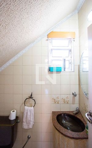 Casa à venda com 580m², 5 quartos e 6 vagasLavabo