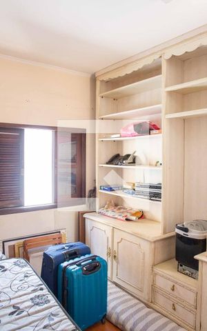 Casa à venda com 580m², 5 quartos e 6 vagasQuarto 4