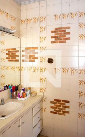 Casa à venda com 580m², 5 quartos e 6 vagasBanheiro da Suíte