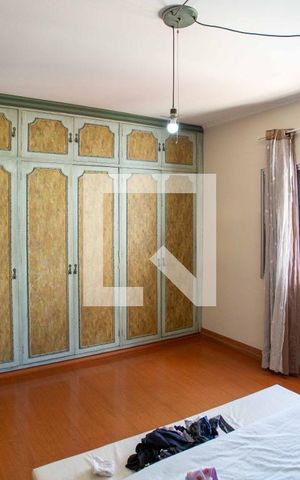 Casa à venda com 580m², 5 quartos e 6 vagasQuarto Suíte