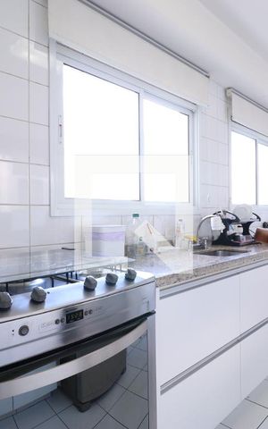 Apartamento para alugar com 158m², 3 quartos e 2 vagasCozinha