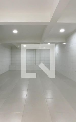 Casa à venda com 255m², 5 quartos e 2 vagas Casa à venda com 255m², 5 quartos e 2 vagasSalão de festas