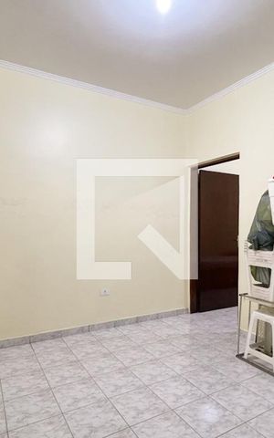 Casa à venda com 255m², 5 quartos e 2 vagas Casa à venda com 255m², 5 quartos e 2 vagasSala - Casa 2