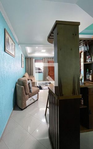 Casa à venda com 255m², 5 quartos e 2 vagas Casa à venda com 255m², 5 quartos e 2 vagasSala - Casa 1