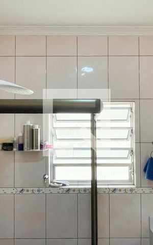 Casa à venda com 255m², 5 quartos e 2 vagas Casa à venda com 255m², 5 quartos e 2 vagasBanheiro 1 - Casa 1