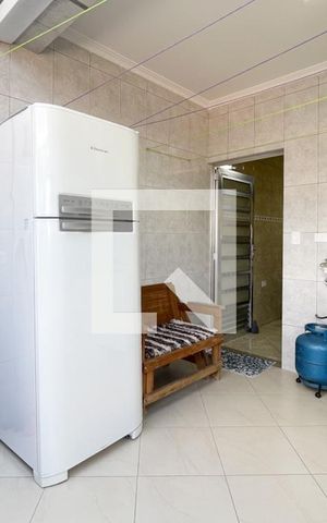 Casa à venda com 255m², 5 quartos e 2 vagas Casa à venda com 255m², 5 quartos e 2 vagasÁrea de Serviço e Churrasqueira - Casa 1
