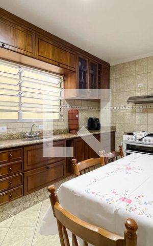 Casa à venda com 255m², 5 quartos e 2 vagas Casa à venda com 255m², 5 quartos e 2 vagasCozinha - Casa 1
