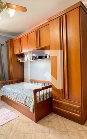 Casa à venda com 255m², 5 quartos e 2 vagas Casa à venda com 255m², 5 quartos e 2 vagasQuarto - Casa 1