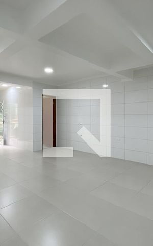 Casa à venda com 255m², 5 quartos e 2 vagas Casa à venda com 255m², 5 quartos e 2 vagasSalão de festas