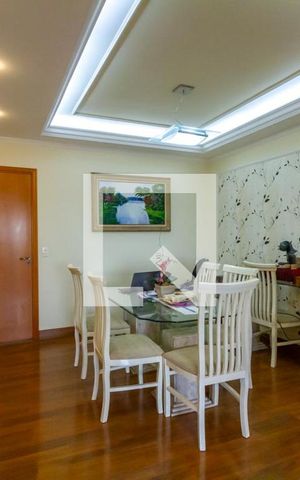 Apartamento à venda com 105m², 3 quartos e 3 vagas Apartamento à venda com 105m², 3 quartos e 3 vagasSala de Jantar