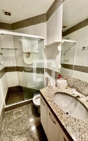 Apartamento para alugar com 190m², 3 quartos e 3 vagas Apartamento para alugar com 190m², 3 quartos e 3 vagasBanheiro