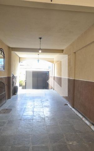 Casa para alugar com 292m², 4 quartos e 3 vagas Casa para alugar com 292m², 4 quartos e 3 vagasGaragem