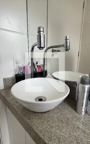Apartamento à venda com 44m², 2 quartos e 1 vagaBanheiro 