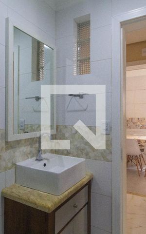 Casa de condomínio à venda com 126m², 2 quartos e 1 vaga Casa de condomínio à venda com 126m², 2 quartos e 1 vagaBanheiro