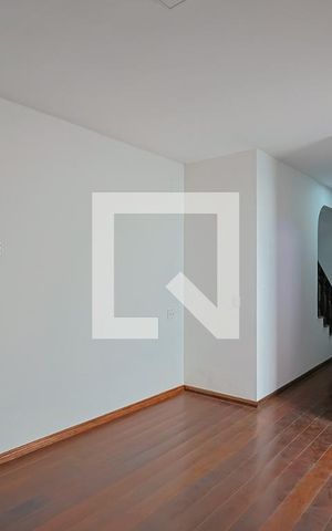 Casa à venda com 360m², 3 quartos e 4 vagasSala 2