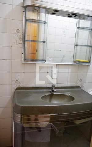 Casa à venda com 170m², 2 quartos e 2 vagas Casa à venda com 170m², 2 quartos e 2 vagasBanheiro da Suíte 2