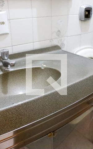 Casa à venda com 170m², 2 quartos e 2 vagas Casa à venda com 170m², 2 quartos e 2 vagasBanheiro da Suíte 2