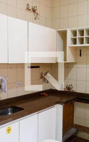 Casa à venda com 170m², 2 quartos e 2 vagas Casa à venda com 170m², 2 quartos e 2 vagasCozinha