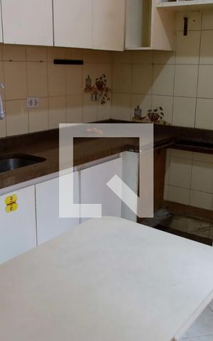 Casa à venda com 170m², 2 quartos e 2 vagas Casa à venda com 170m², 2 quartos e 2 vagasCozinha