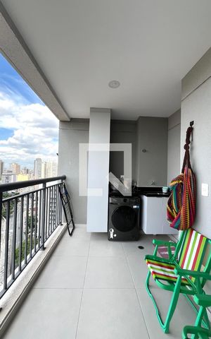 Apartamento à venda com 50m², 2 quartos e 1 vaga Apartamento à venda com 50m², 2 quartos e 1 vagaVaranda